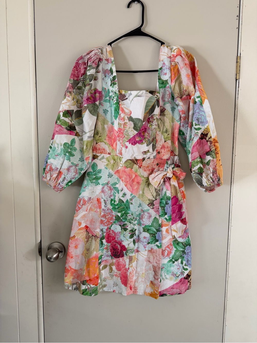 Vince Camuto Floral Puff-Sleeve Mini Dress in White and Multi